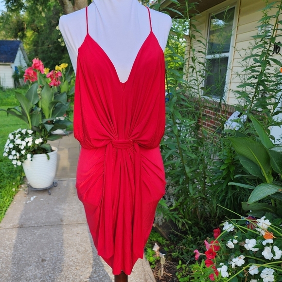 NEW Misa Los Angeles Domino Mini Dress Twisted Knot V Neckline All-Red Luxury - Picture 3 of 15